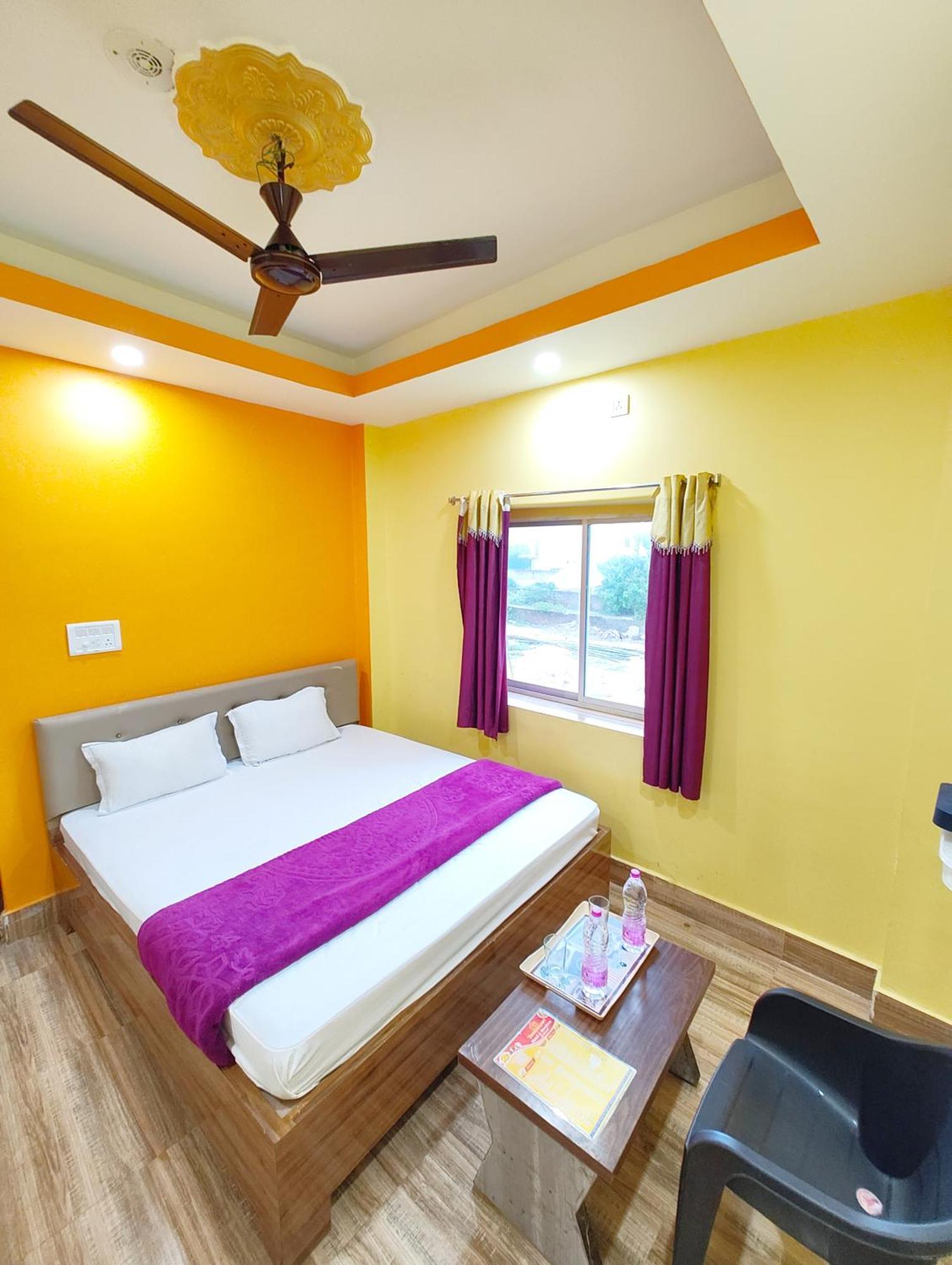 Goroomgo Sahoo Palace Puri - Prime Location Near Sea Beach - Excellent Service With Parking Facilities Екстер'єр фото
