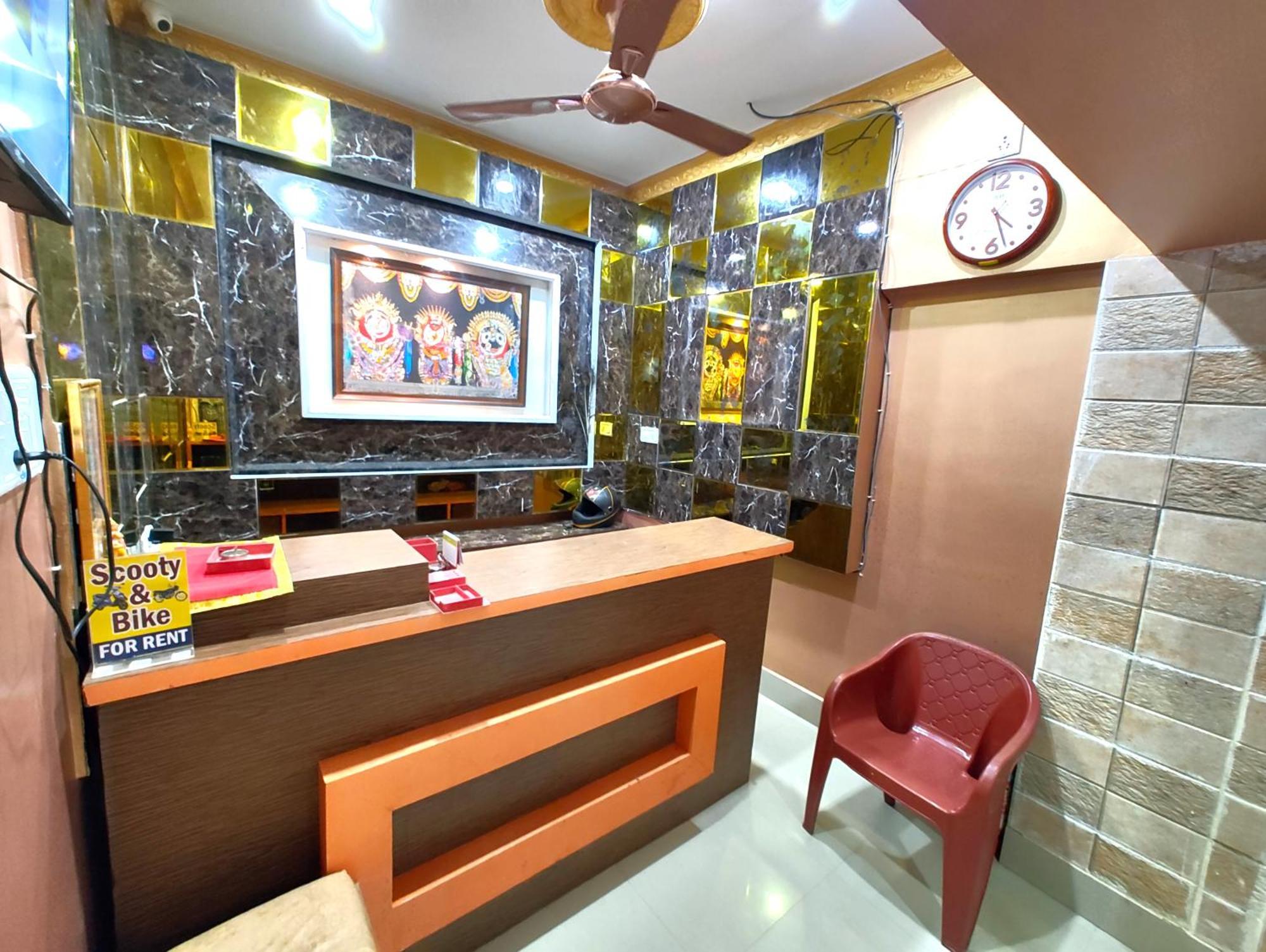 Goroomgo Sahoo Palace Puri - Prime Location Near Sea Beach - Excellent Service With Parking Facilities Екстер'єр фото