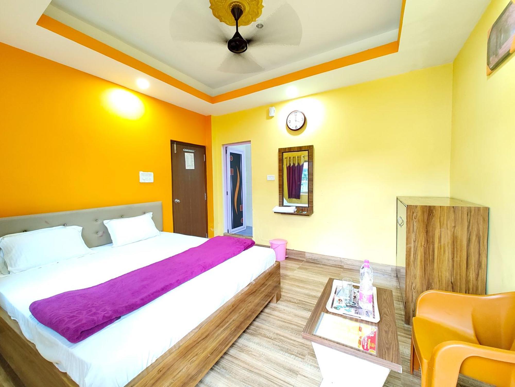 Goroomgo Sahoo Palace Puri - Prime Location Near Sea Beach - Excellent Service With Parking Facilities Екстер'єр фото