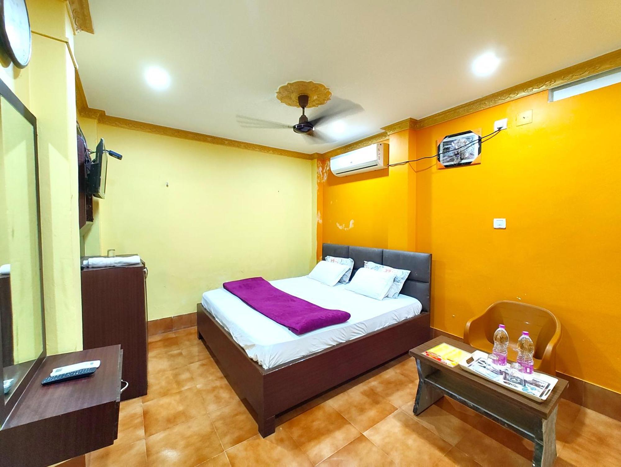 Goroomgo Sahoo Palace Puri - Prime Location Near Sea Beach - Excellent Service With Parking Facilities Екстер'єр фото